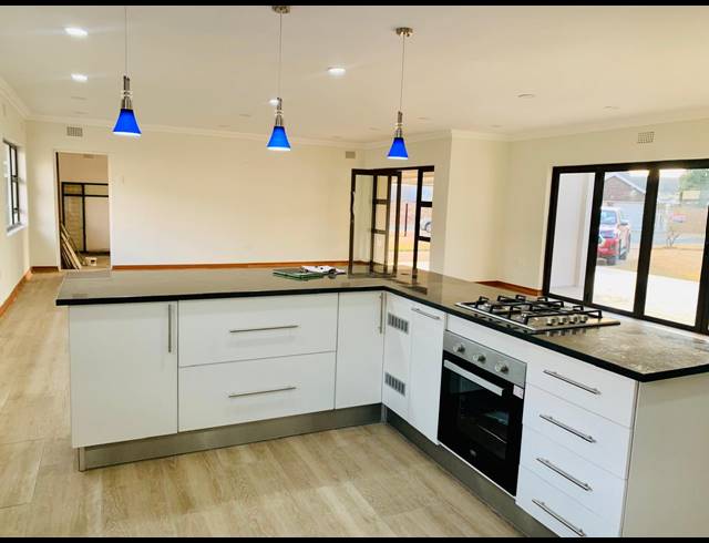3 BEDROOM HOUSE FOR SALE IN HEIDELBERG CENTRAL